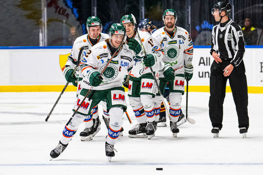 Kristianstads Dennis Svensson jublar