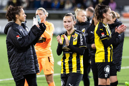 Marika Bergman Lundin of Häcken looks dejected