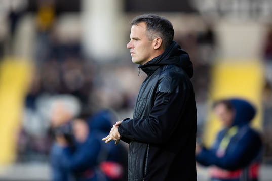 Head coach  Robert Vilahamn of Häcken