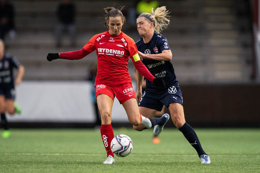 Tuva Hansen of Brann and Olivia Schough of FC Rosengård