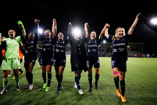 Rebecca Knaak, Gudrun Arnardottir, Mimmi Larsson, Mia