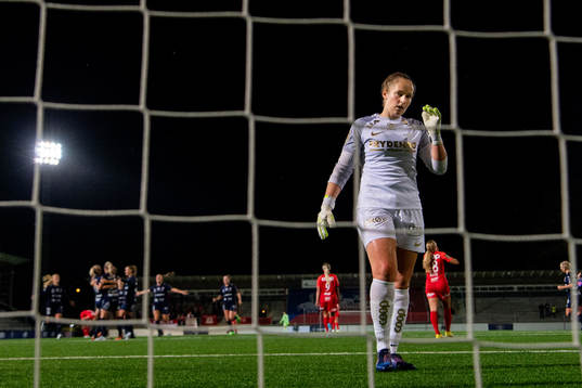 Goalkeeper Aurora Mikalsen of Brann looks dejected