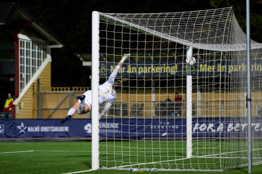 Sofie Bruun Bredgaard of FC Rosengård (not pictured) score