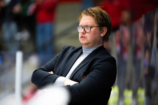 Almtunas assisterande tränare Jimmy Anderström