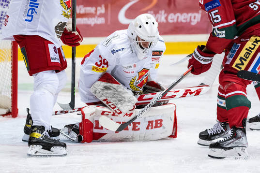 Almtunas målvakt Oliver Håkansson