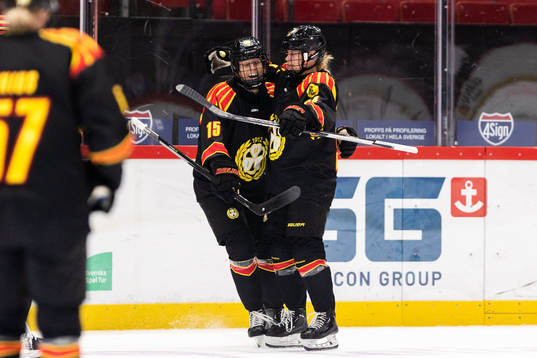 Brynäs Lara Stalder jublar
