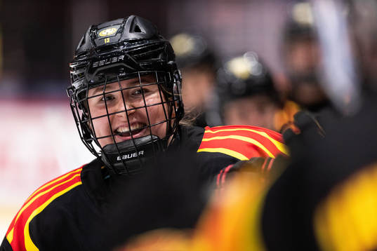 Brynäs Linn Slottgård jublar