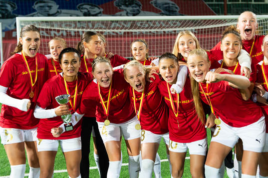 Rosengårds spelare jublar