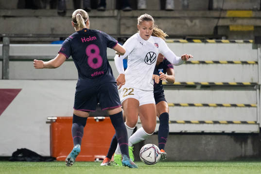 Rosengårds Tilde Björklund och Malmö FFs Rebecka Holm