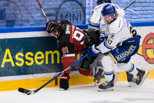 Örebros Leo Carlsson och Leksands Anton Lindholm
