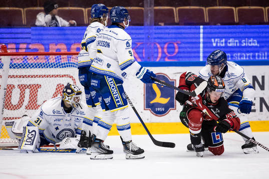 Leksands målvakt Kasimir Kaskisuo och Örebros Elias