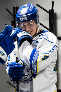 Leksands Arvid Eljas innanr ishockeymatchen i SHL mellan