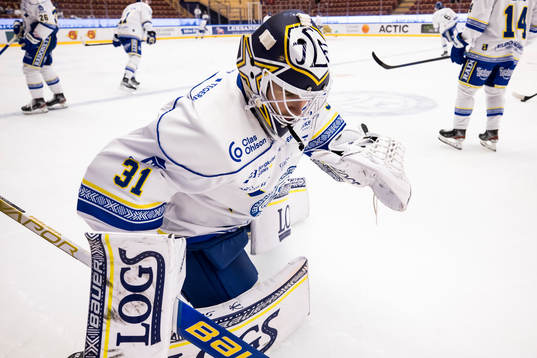Leksands målvakt Kasimir Kaskisuo innan ishockeymatchen i