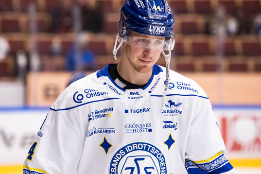 Leksands Carter Ashton innan ishockeymatchen i SHL mellan