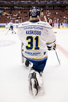 Leksands målvakt Kasimir Kaskisuo innan ishockeymatchen i