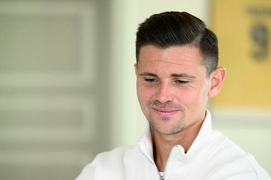 Värnamos Marcus Antonsson blir intervjuad