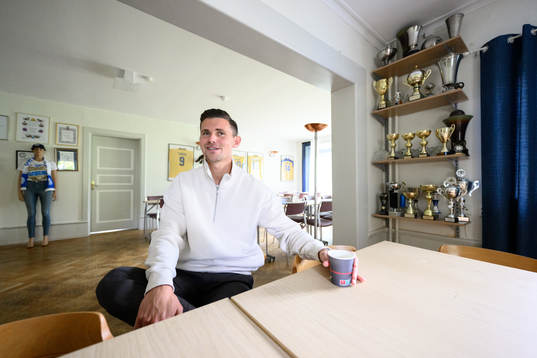 Värnamos Marcus Antonsson blir intervjuad