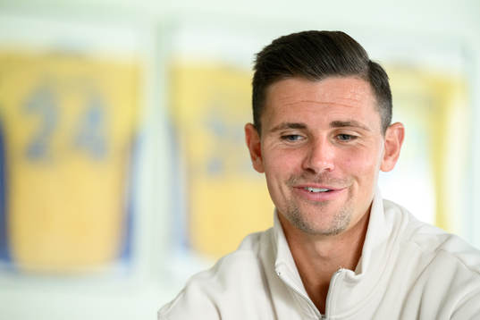 Värnamos Marcus Antonsson blir intervjuad