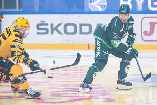 Skellefteås Oscar Möller och Färjestads Michael Lindqvist