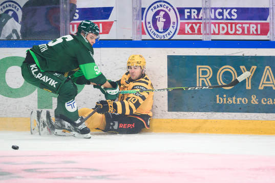 Färjestads Max Lindroth och Skellefteås Joakim Lindström