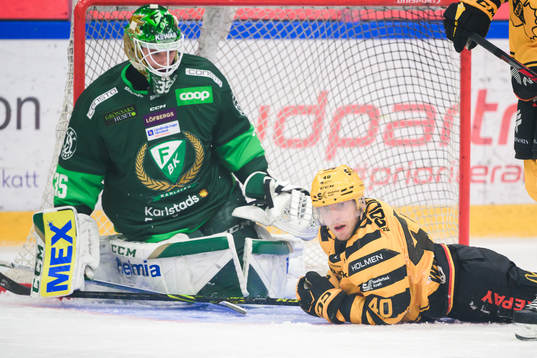 Färjestads målvakt Dennis Hildeby och Skellefteås