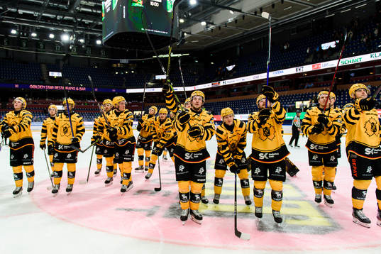 Skellefteås spelare jublar