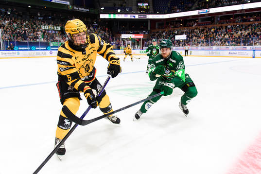 Skellefteås Axel Sandin-Pellikka och Färjestads Michael