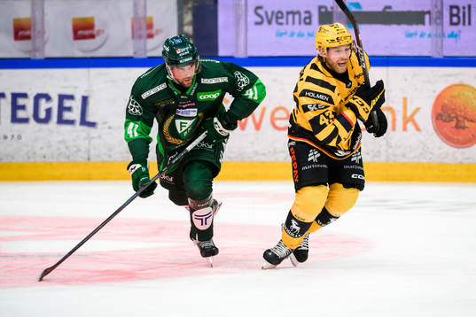 Färjestads Henrik Björklund och Skellefteås Filip