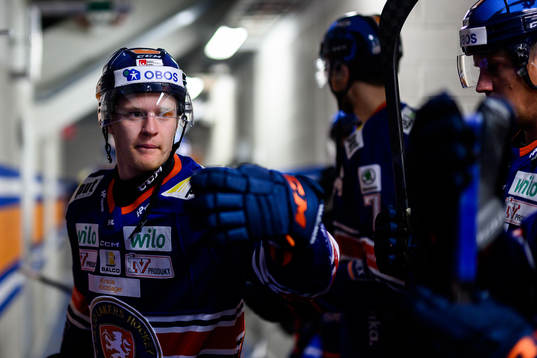 Växjös Hugo Gustafsson före ishockeymatchen i SHL mellan