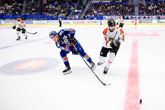 Växjös Jayden Halbgewachs och Brynäs Johannes Kinnvall