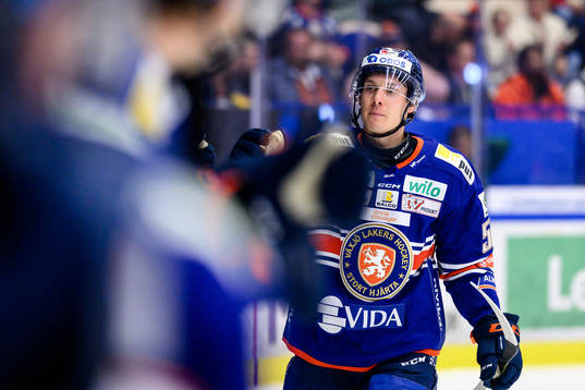 Växjös Miika Koivisto jublar