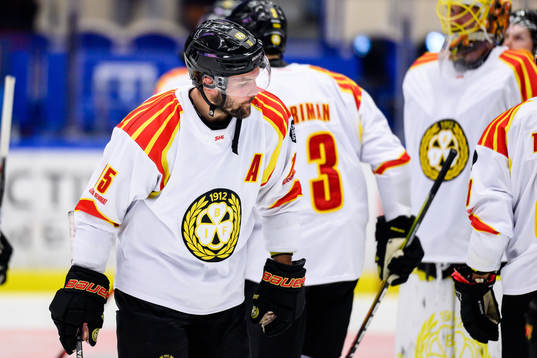 Brynäs Simon Bertilsson deppar