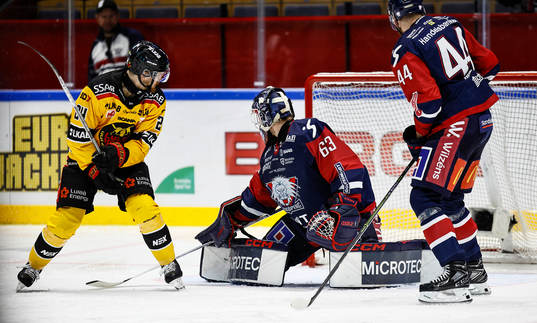 Mål 0-1 av Luleås Erik Gustafsson förbi Linköpings