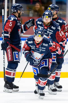 Linköpings Sebastian Strandberg jublar
