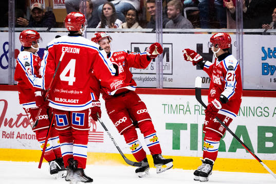 Timrås Joseph Laleggia och Jonathan Dahlén jublar
