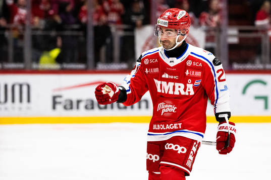 Timrås Joseph Laleggia jublar