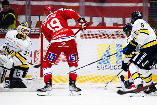 Timrås Erik Andersson gör 2-1