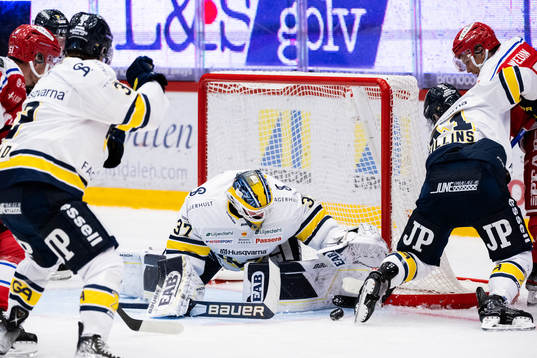 HV71s målvakt Jonas Gunnarsson