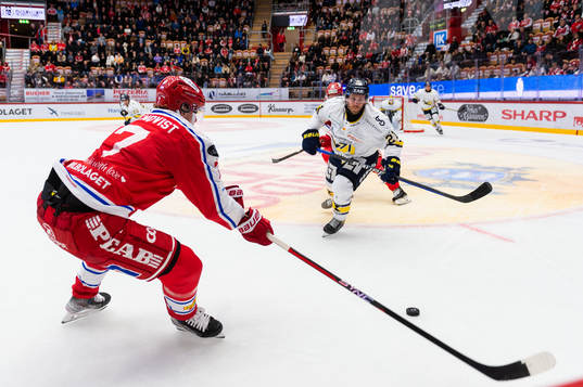 Timrås Jakob Stenqvist och HV71s Mattias Tedenby