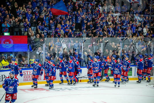 Oskarshamns spelare jublar