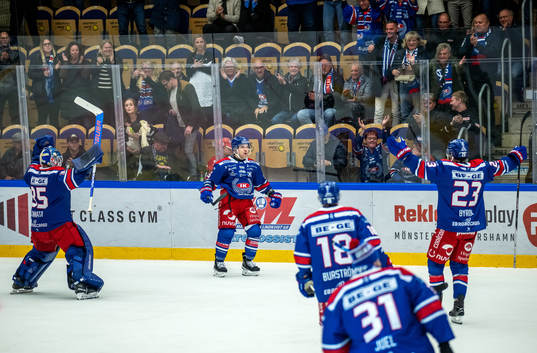 Oskarshamns David Quenneville jublar