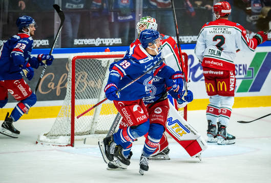 Oskarshamns Patrik Karlkvist jublar