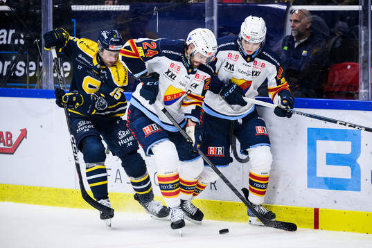 Södertäljes Albin Carlson mot Djurgårdens Ludvig