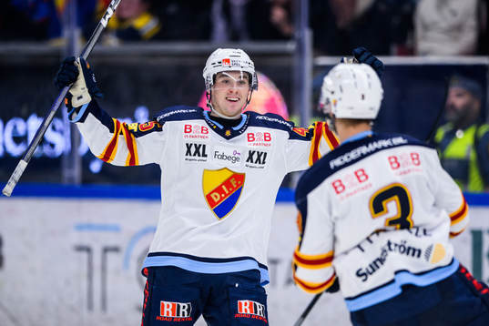 Djurgårdens Noah Östlund jublar
