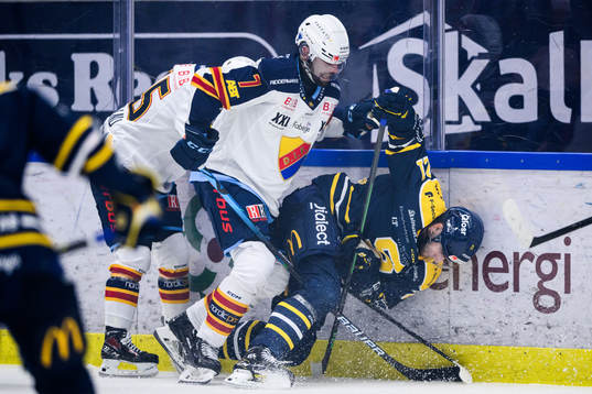 Djurgårdens Johan Alm och Södertäljes Henrik Malmström