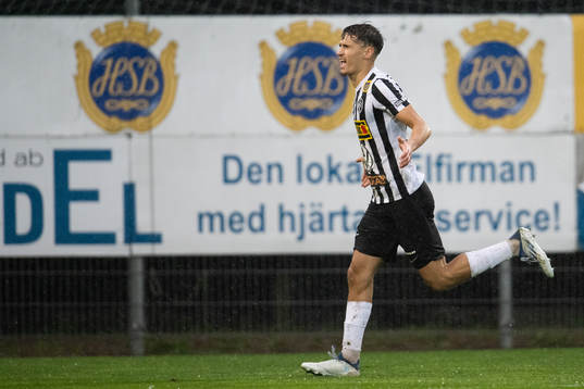 Landskronas Camil Jebara jublar