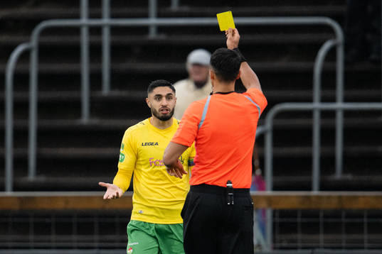 Dalkurds Umit Aras får varning