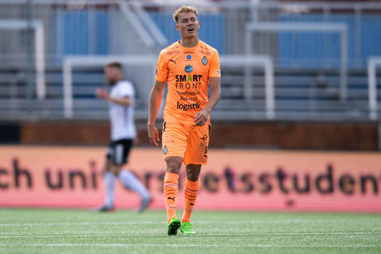 AFC Eskilstunas Anton Ekeroth deppar
