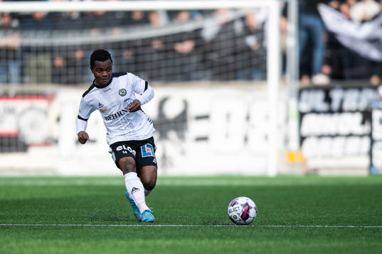 Örebros Alfred Olatomi Olaniyan