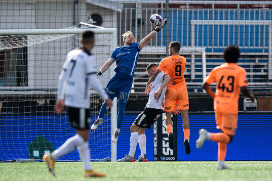 Örebros målvakt William Eskelinen